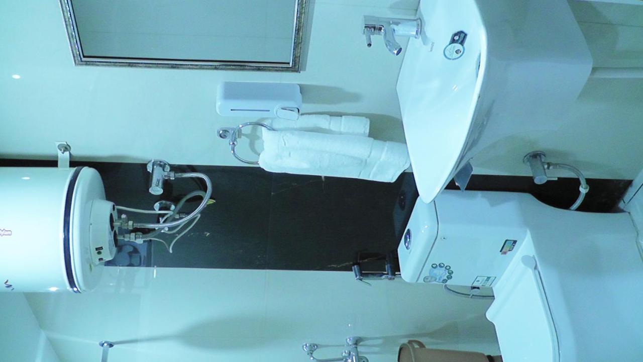 שימלה Hotel Jakhu Heights מראה חיצוני תמונה