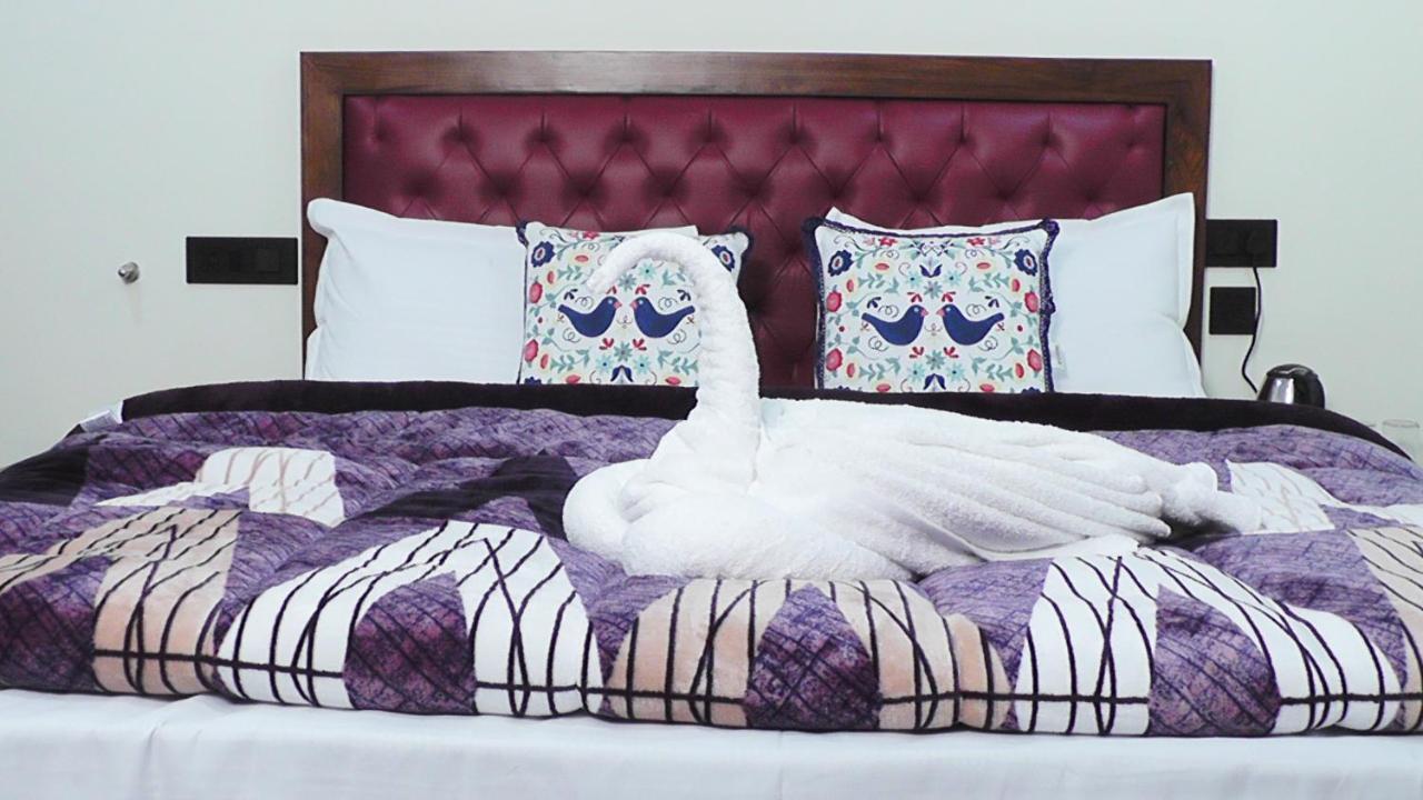 שימלה Hotel Jakhu Heights מראה חיצוני תמונה