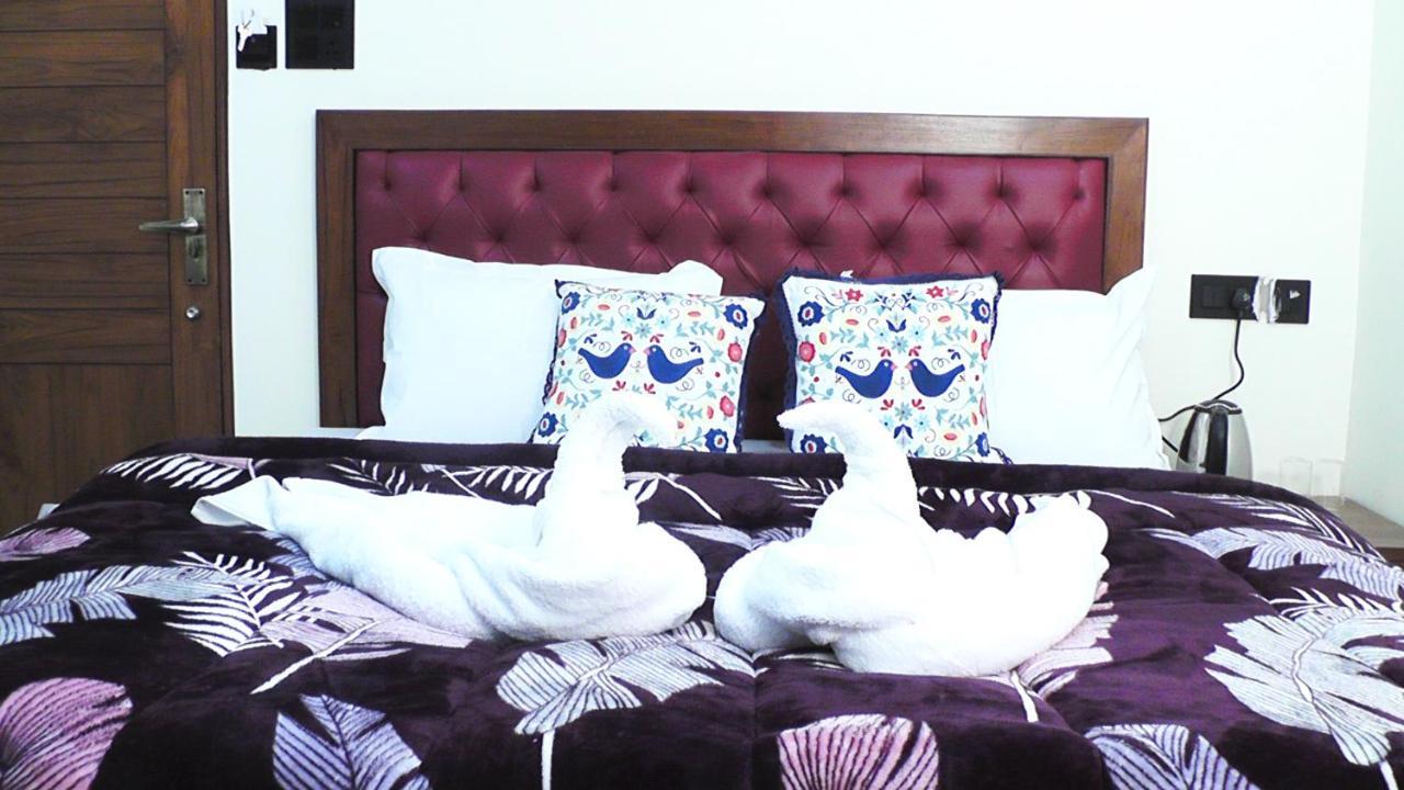 שימלה Hotel Jakhu Heights מראה חיצוני תמונה