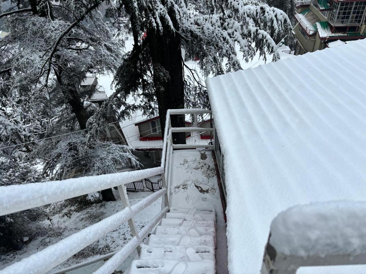 שימלה Hotel Jakhu Heights מראה חיצוני תמונה